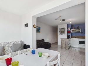 Appartement lumineux 2 pièces avec terrasse, à 50m de la plage, 6 couchages, 34300 Agde - FR-1-423-177