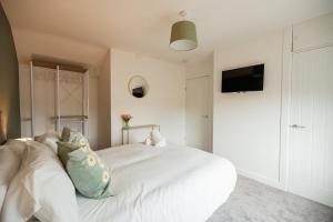 Laburnum House by Horizon Stays