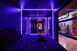 Loveroom Ô Diable Des Plaisirs