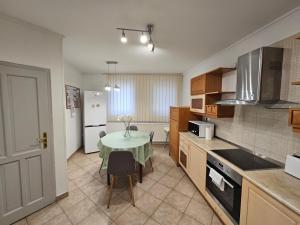 Zoli Apartmanok-Zoli Kölcsey 19 Villa