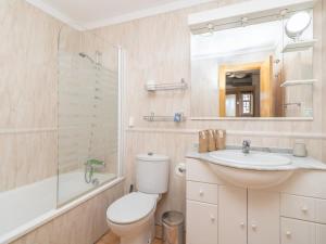 3 bedroom apartment with sea view