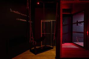 Loveroom Ô Diable Des Plaisirs