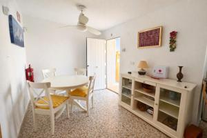 Acogedor Adosado para Vacaciones Familiares