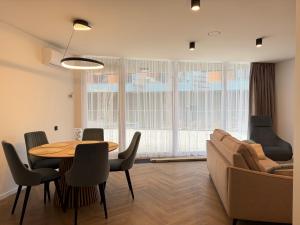 Modern Apartment With Terrace Palanga