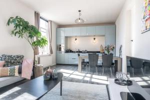 The Carriage House - Historic 3-Bedroom Apartment in Vianen near Utrecht - Huize de Lekpoort