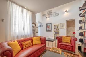 Luxury Priori 46 - in City Center - ItalyWeGo img11