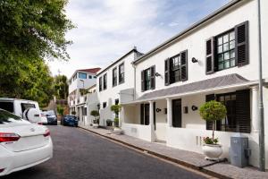Neighbourhood Quarters - Design Apartments near Kloof Street