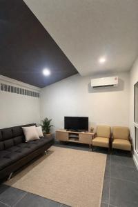 Rung Rueang House Ratchadaphisek