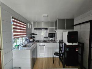 Kanso Hill Rosel Cottage 1