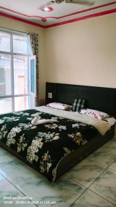 Bakhshi guest house