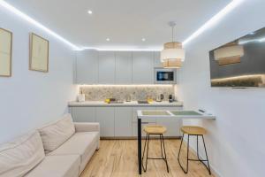 Deanes Califa Suites