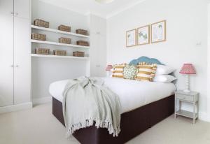 Newly refurbished House sleeps 5