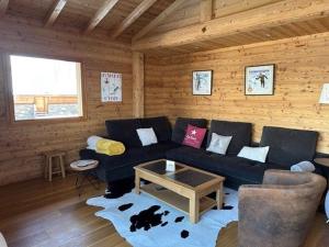 Confortable chalet 12 personnes avec WiFi et parking, près des pistes - FR-1-733-25