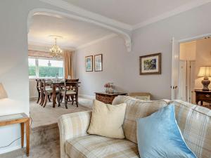 3 Bed in Bakewell oc-95419
