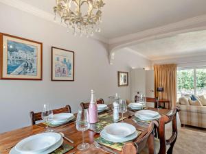 3 Bed in Bakewell oc-95419
