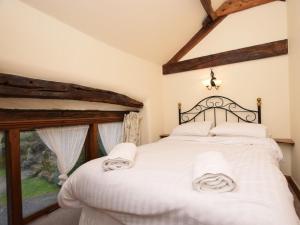 3 Bed in Hope Valley oc-pk432