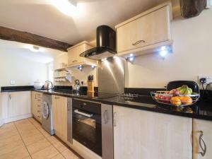 3 Bed in Baslow oc-pk908