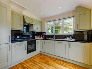 1 Bed in Cinderford oc-88272