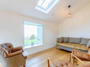 3 Bed in Llwyngwril oc-75025