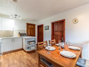 2 Bed in High Peak oc-pk551