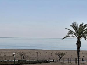 BAHIA I 43 -Estudio cabina - 1era linea - Vista al