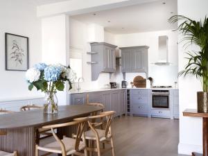 Luxurious 3-Bedroom Notting Hill