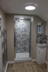 Blackburn Retreat Hot Tub Couples Retreat