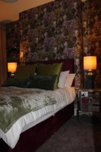 Blackburn Retreat Hot Tub Couples Retreat