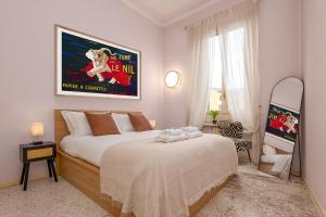 Three-room flat with balcony in Porta Romana