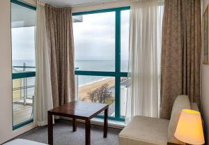 Cozy Studio with Stunning Sea View in Hotel Berlin by Flat Manаger