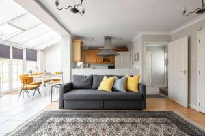 Wild Roses - The Maple House - Beaulieu Park