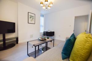 2 bedrooms London Easy Access to Landmarks