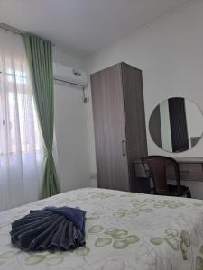 Cozy 3 Bedroom Apartment with Pool