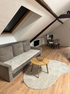 Haus Lilium-Gemütliche Dachgeschoss Wohnung