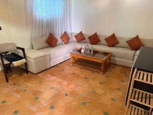 Peaceful Escape, Cozy Studio with Pool, Marrakech Tourist Village
