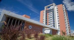 Departamento moderno equipado con balcón