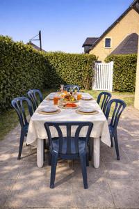 Maison cosy avec piscine proche plage et port à pied