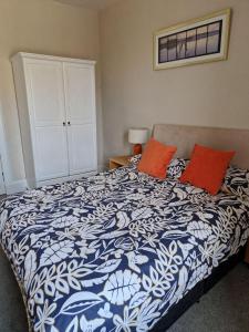 Cosy Corner City Apartment