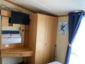 6 berth caravan on presthaven beach resort