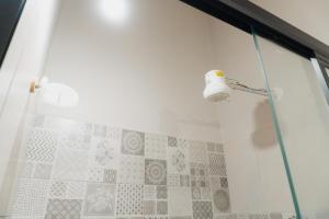 Habitación en casa colonial con jardín y piscina - Centro de Asunción - Wifi Full