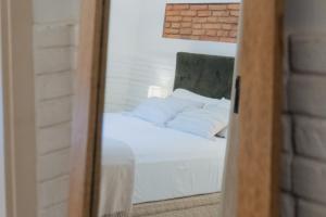 Habitación en casa colonial con jardín y piscina - Centro de Asunción - Wifi Full