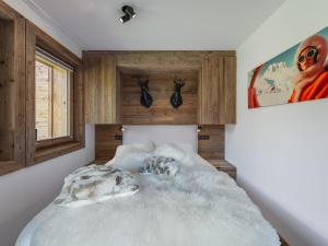 Coquet Appartement à Megève - 3 Pers, Proche Télécabine avec Espace Bien-Être - FR-1-569-80