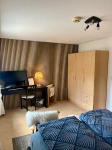 Gemütliches Doppelzimmer mit Gartenblick und Top ÖV