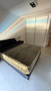 Premium apartment with pool & amenities Opera Luxury