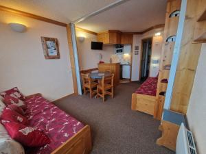 Studio divisible fonctionnel skis aux pieds avec vue Mont Blanc - FR-1-181-2592