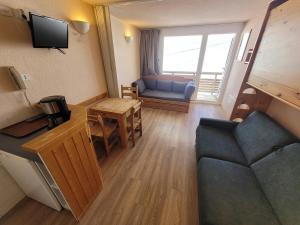 Charmant studio divisible avec balcon et accès pistes, cœur station - FR-1-181-2804