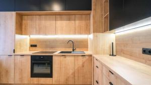 Modern Apartment Mogilska near Tauron Arena - by Hosty