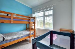 6 Bed in Scarborough oc-s871