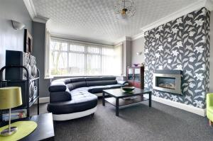 6 Bed in Scarborough oc-s871