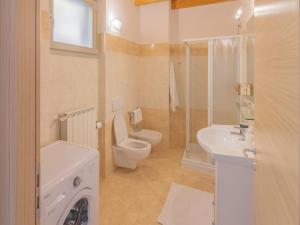 EnjoyIseoLake - Vittoria - Casa vacanze su 2 piani con vista lago e piscina